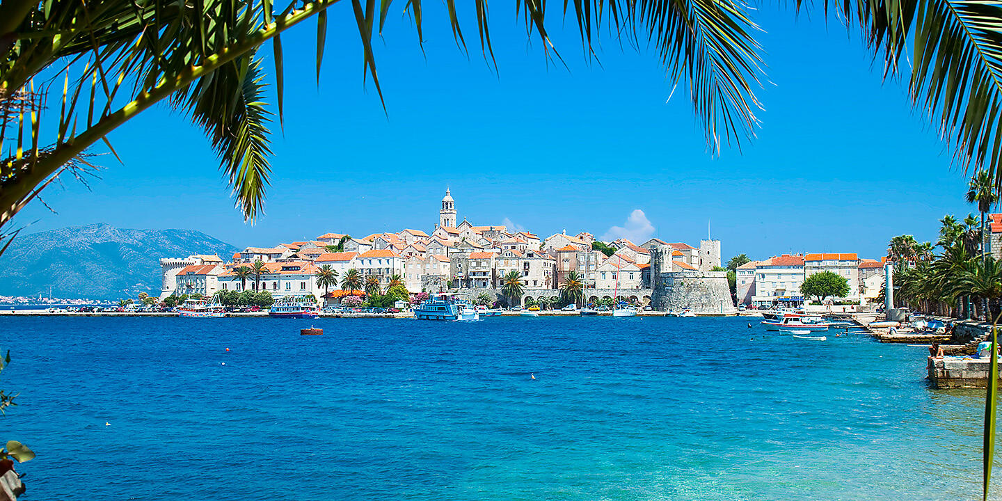 Natural wonders and cultural jewels of Dalmatia Natural wonders and cultural jewels of Dalmatia