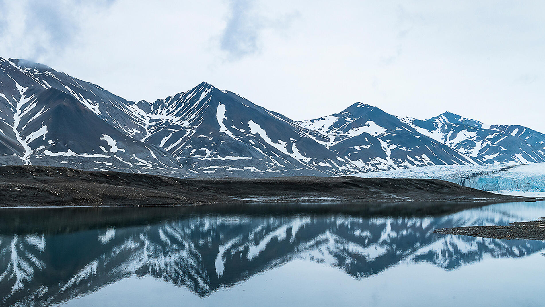Fjords and glaciers of Spitsbergen 