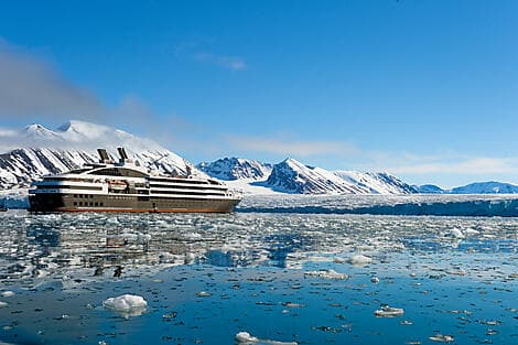 Aug 3, 26 - Monaco Glacier, Spitsbergen