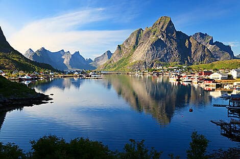 Jun 6, 26 - Reine, Lofoten