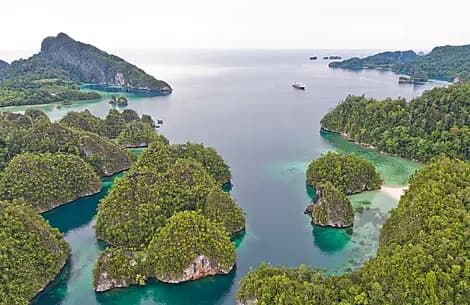 Dec 12, 26 - Triton Bay, West Papua