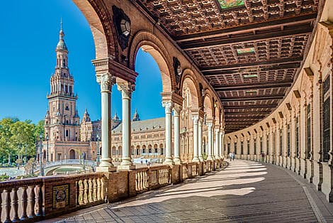 Nov 16, 27 > Nov 17, 27 - Sevilla