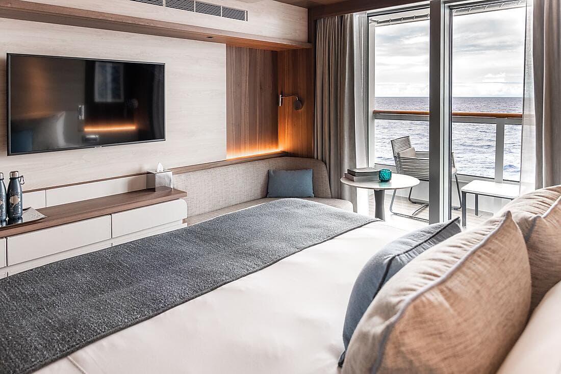 Carousel cabins: Lower deck balcony stateroom