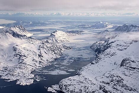 May 9, 27 > May 10, 27 - Exploring Prins Christian Sund