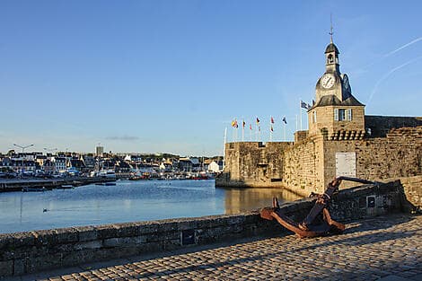 Oct 6, 27 - Concarneau